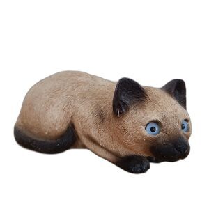 Sandicast Sitting Siamese Kitty Cat Sculpture Figurine Hand Painted USA 1982
